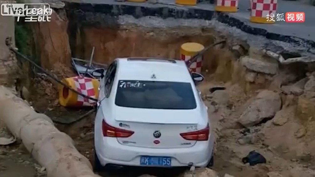 Child releases the e-brake and car rolls into a hole.mp4_20190905_231936.394.jpg