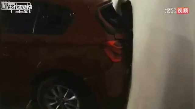 Female driver accidentally accelerates in a parking garage wall.mp4_20190815_030434.280.jpg